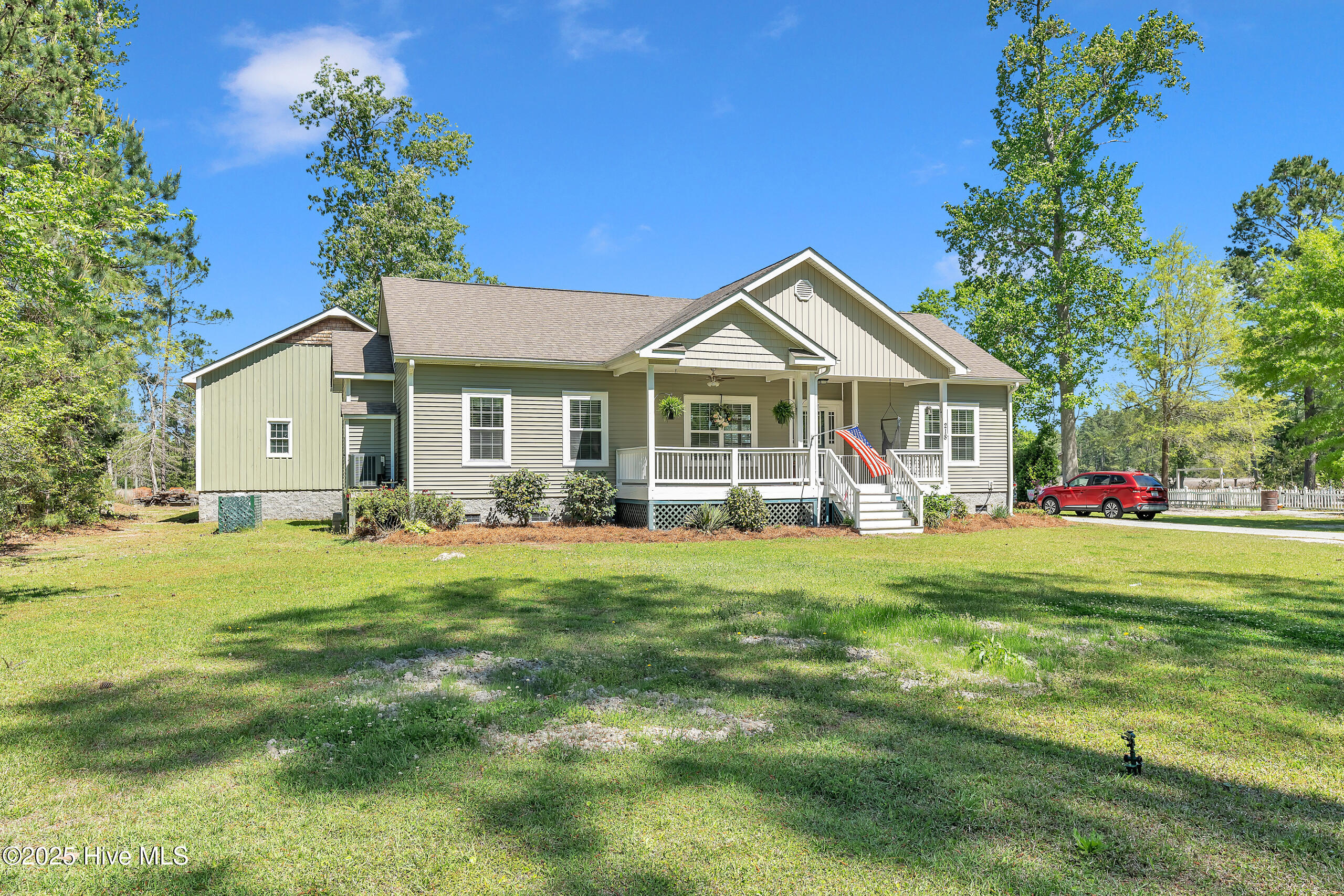 218 Jonaquins Drive