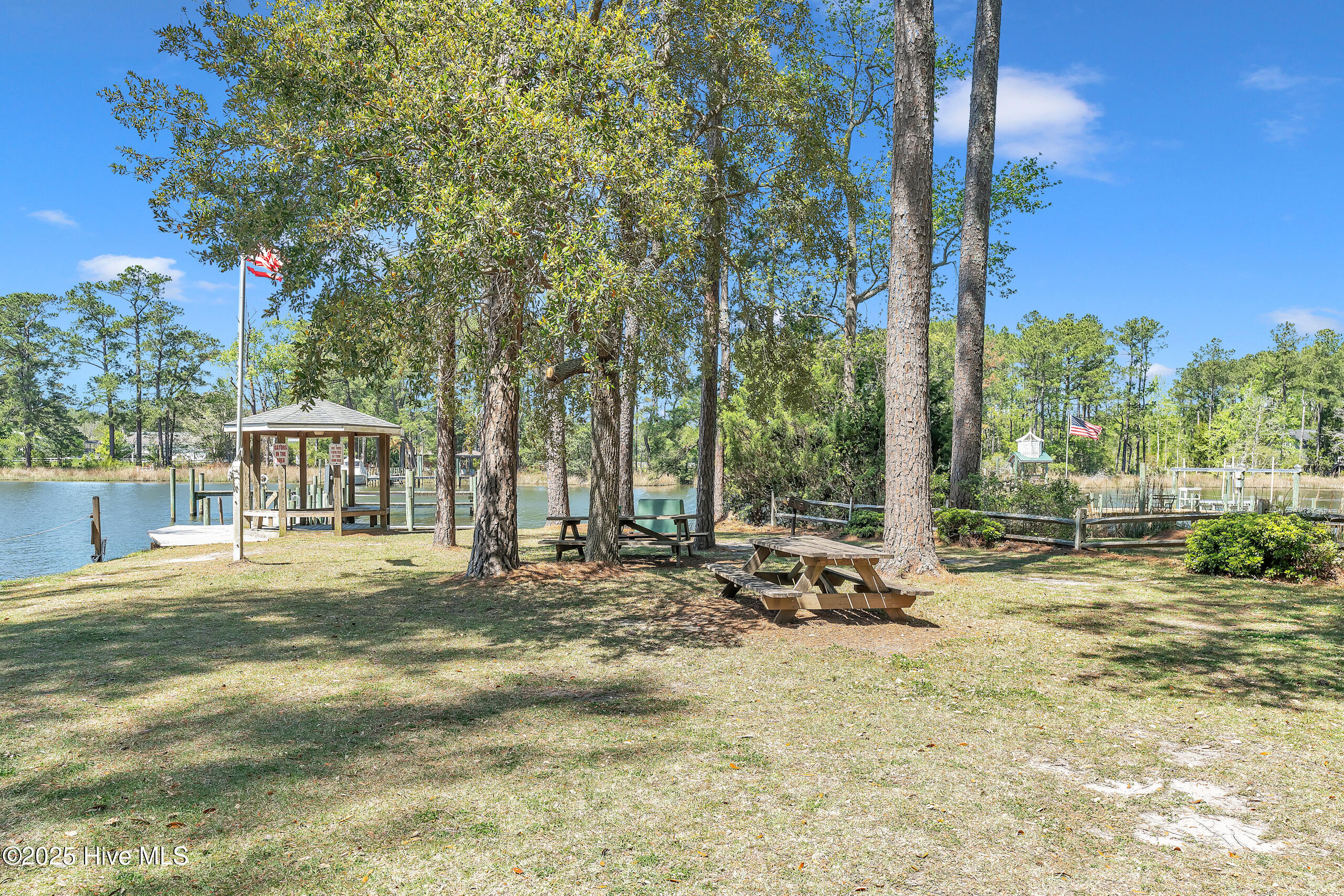 218 Jonaquins Drive
