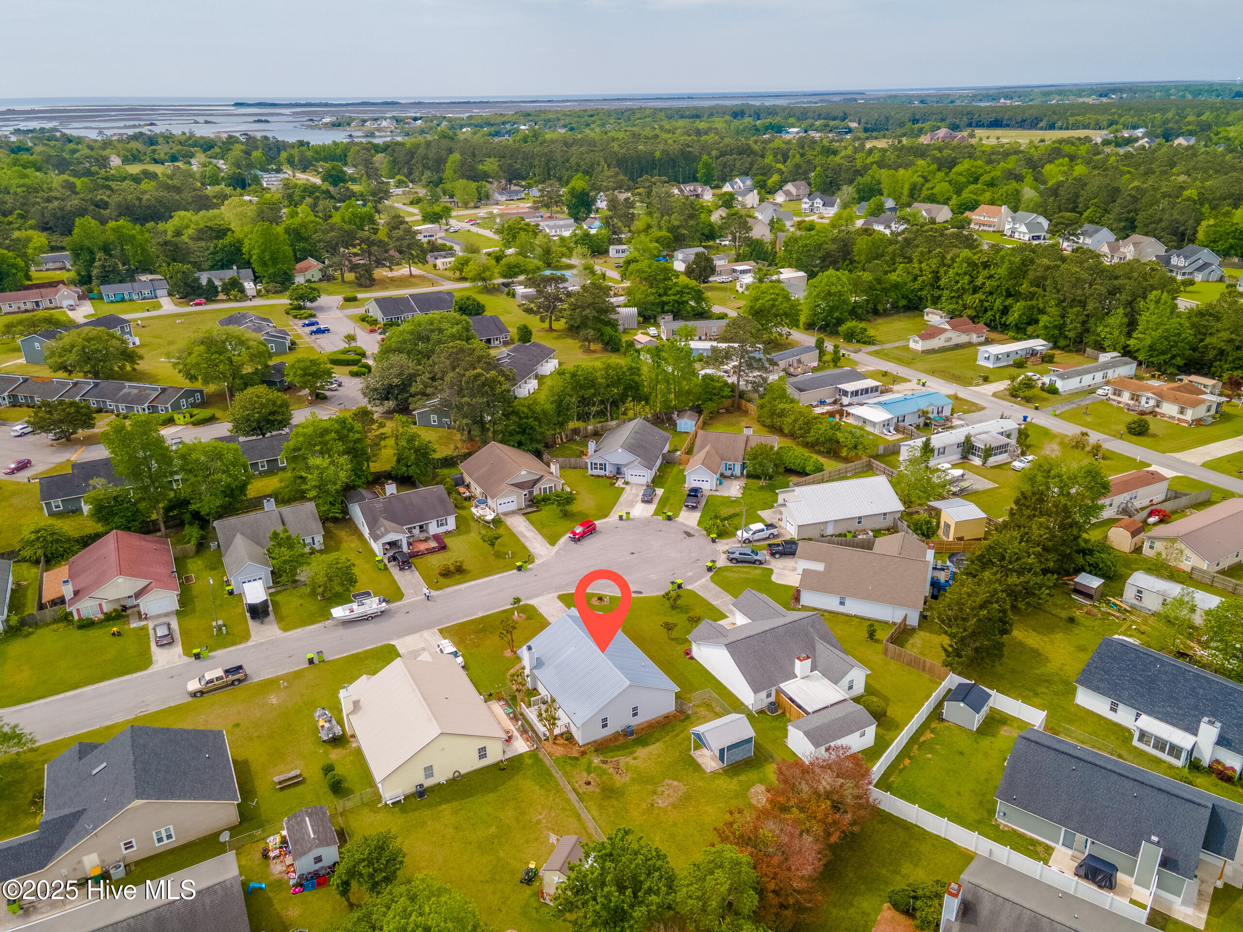 823 S Dogwood Lane