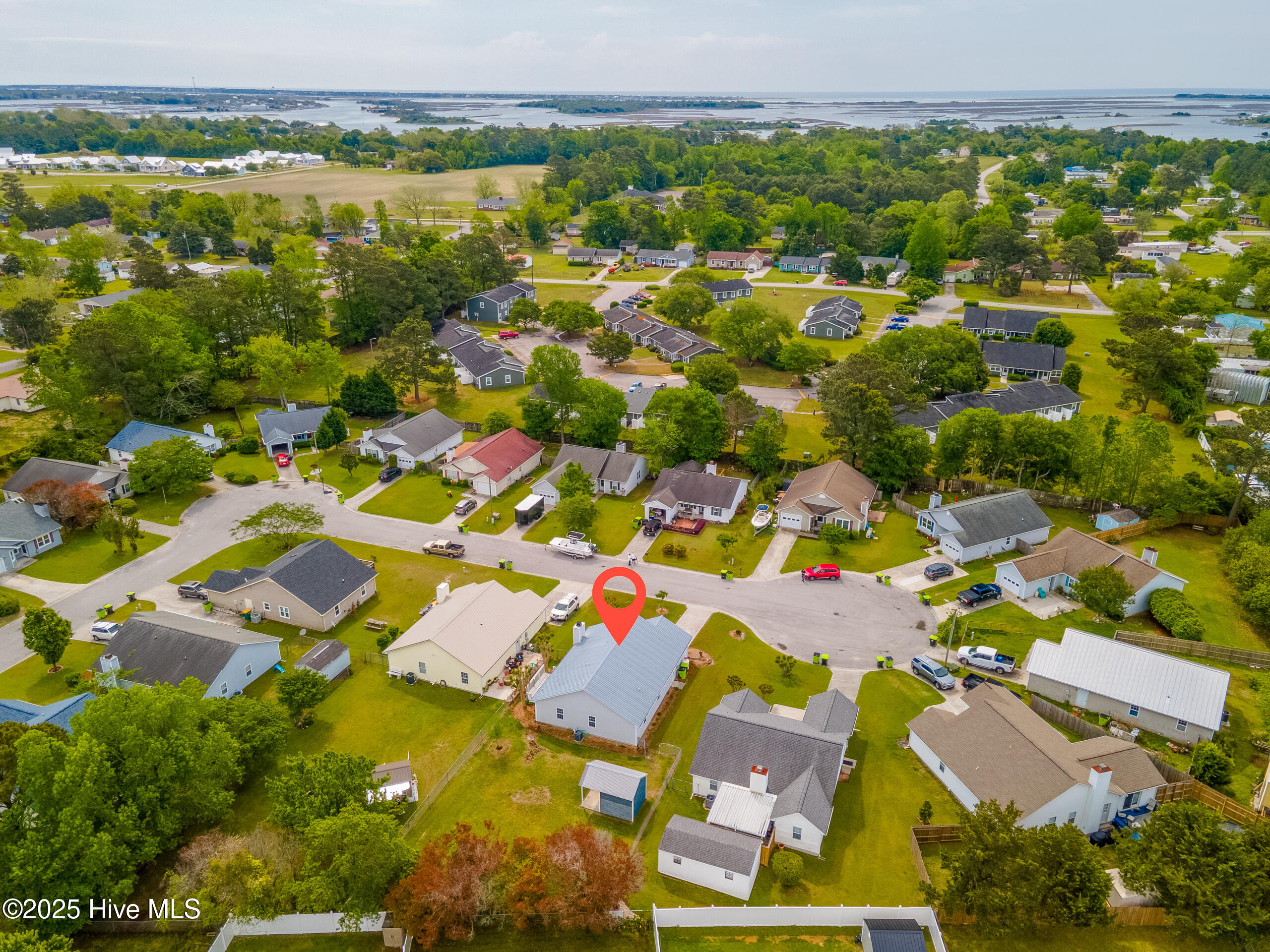 823 S Dogwood Lane