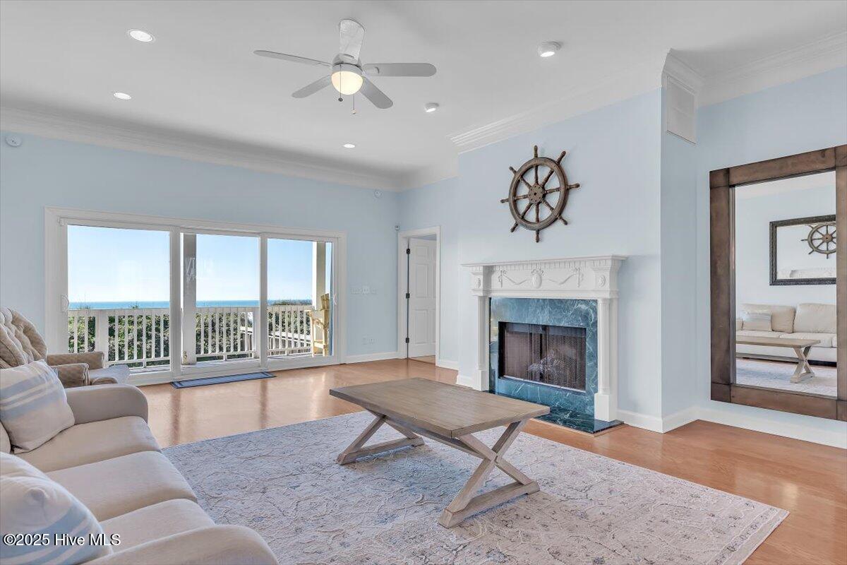 3720 Island Drive