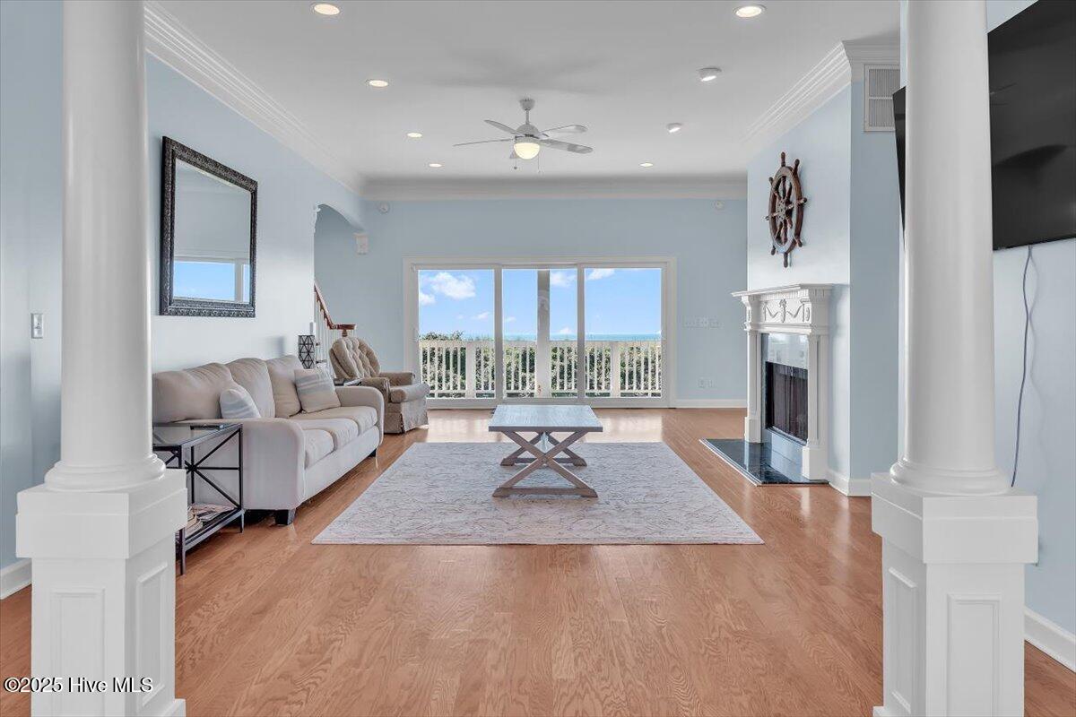 3720 Island Drive