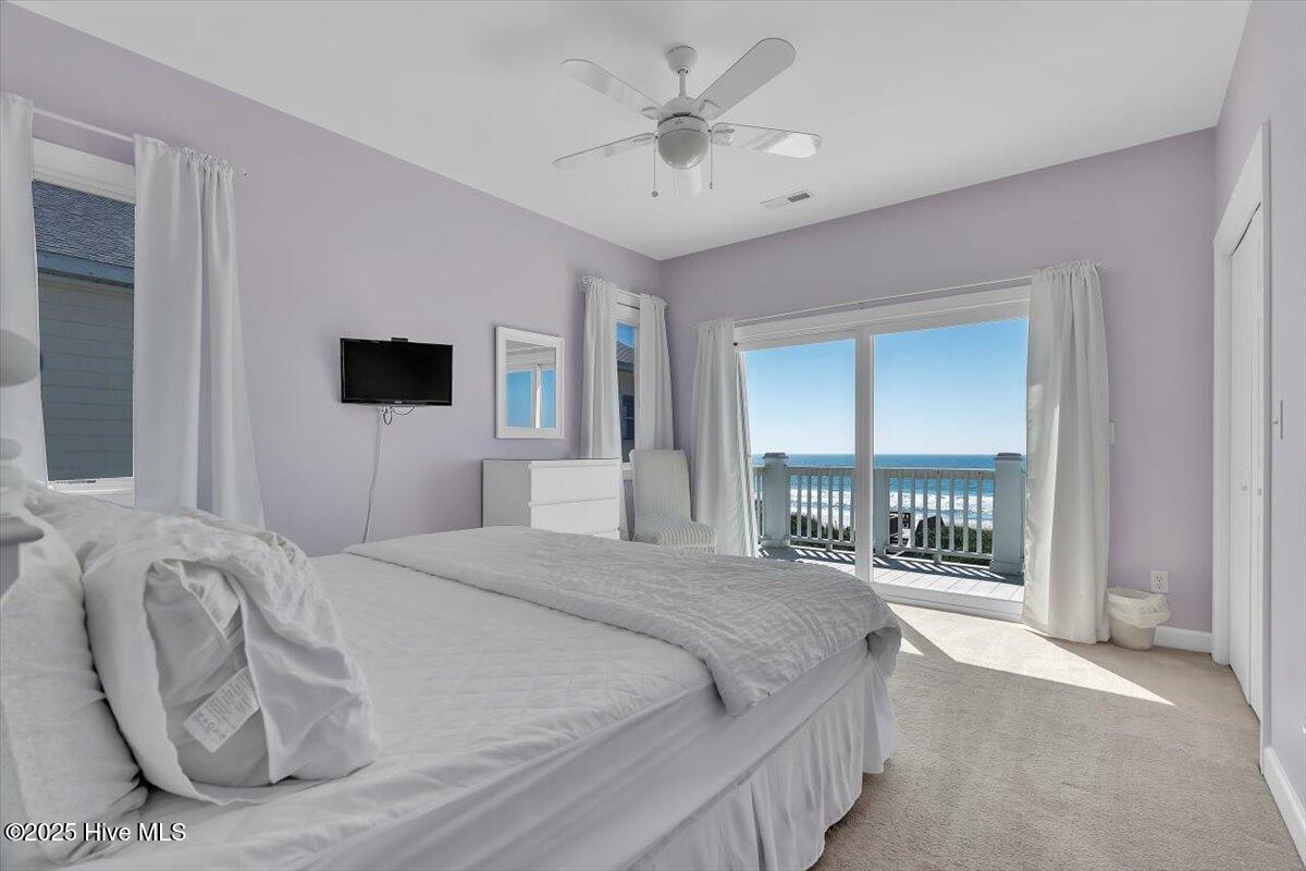 3720 Island Drive
