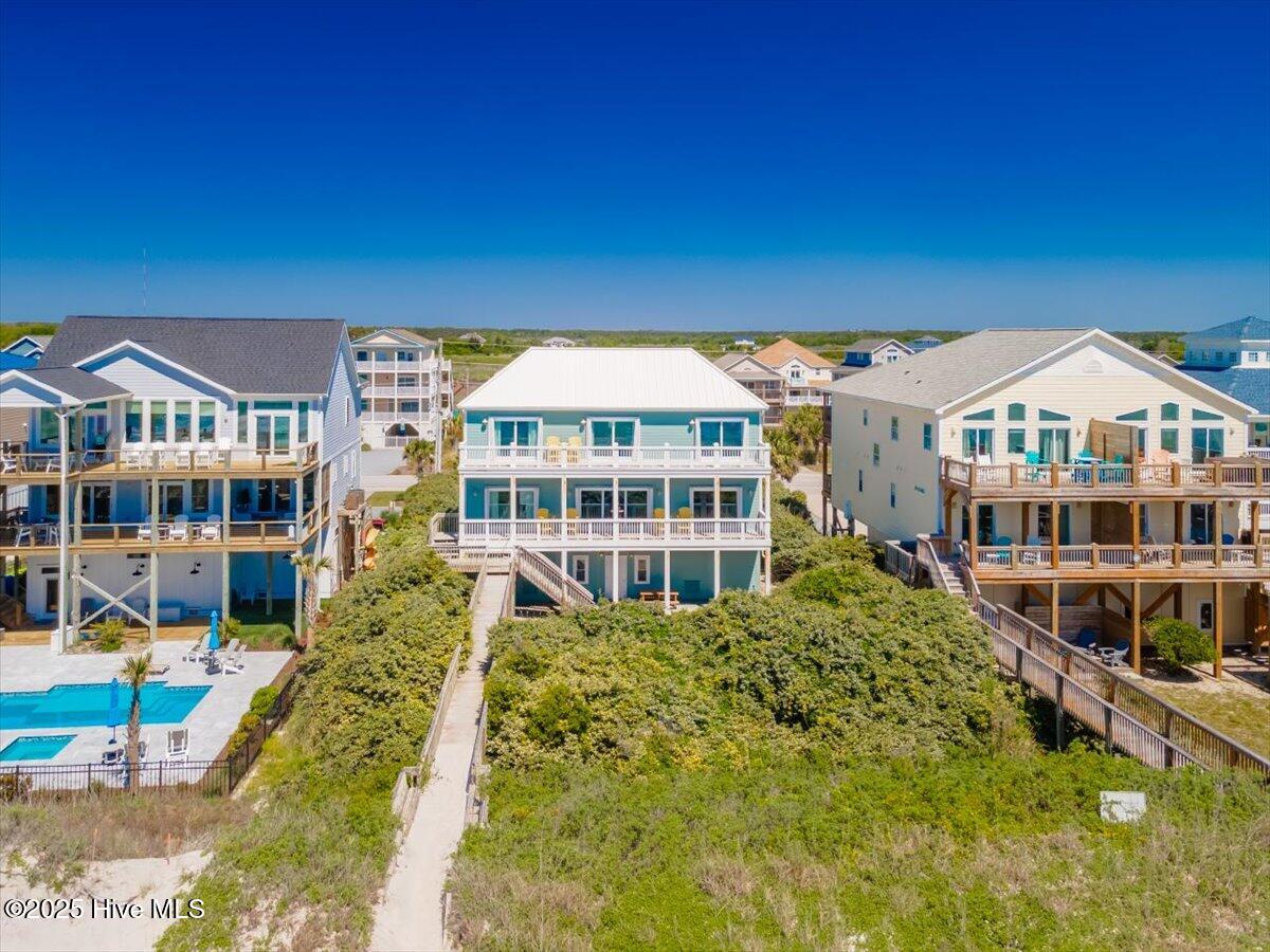 3720 Island Drive