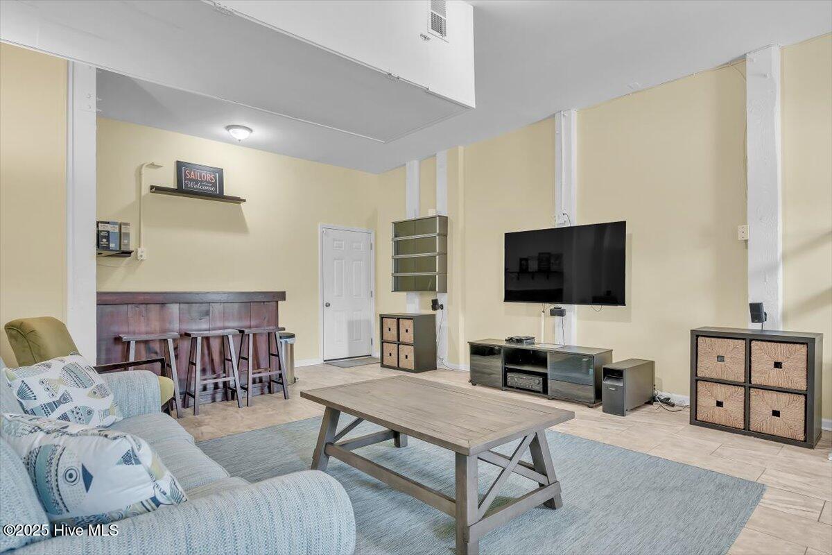 3720 Island Drive
