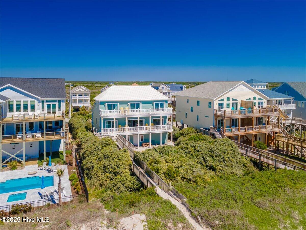 3720 Island Drive