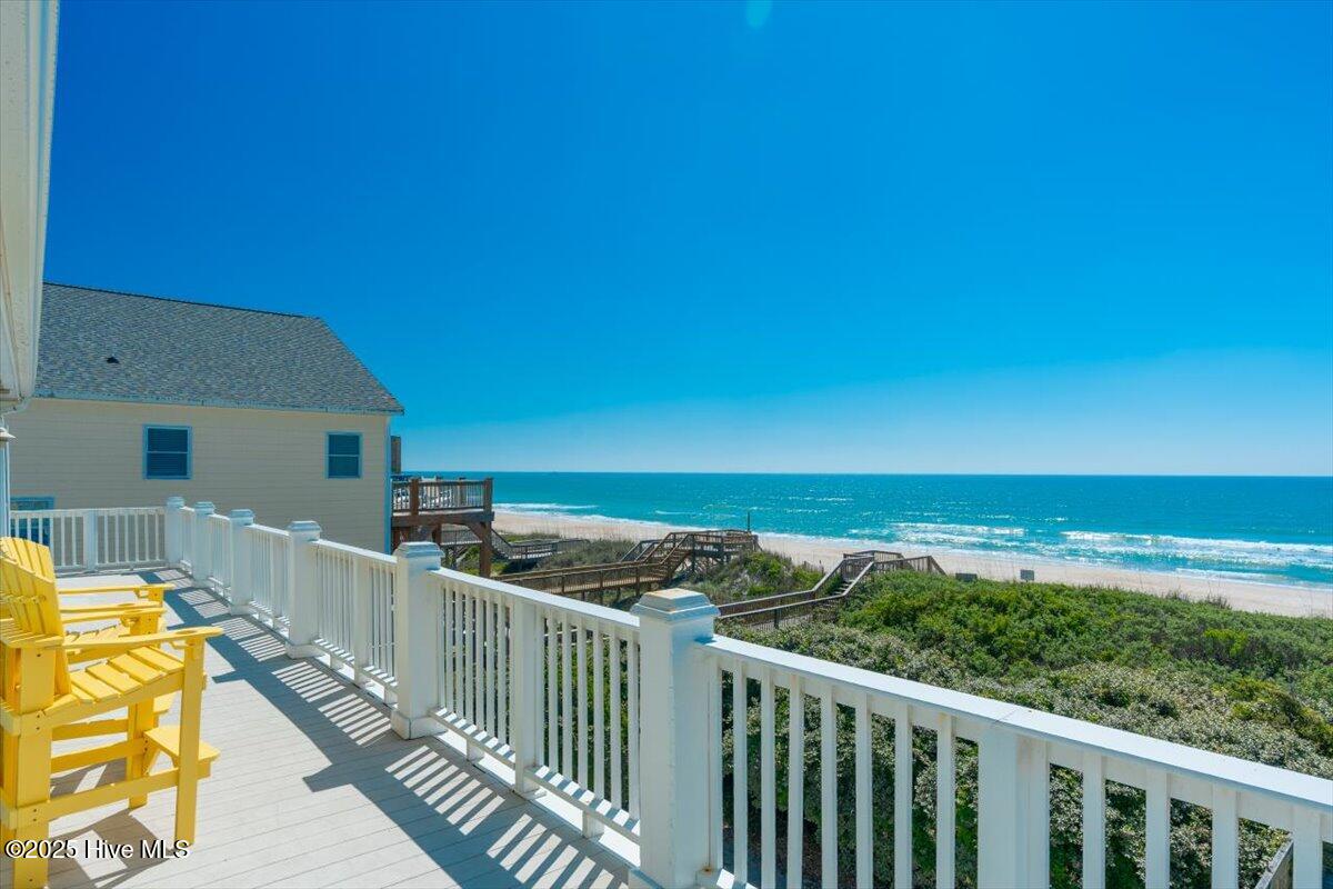 3720 Island Drive