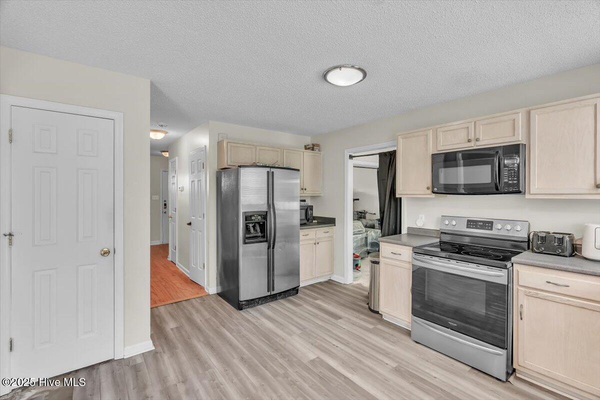 403 Pebble Lane