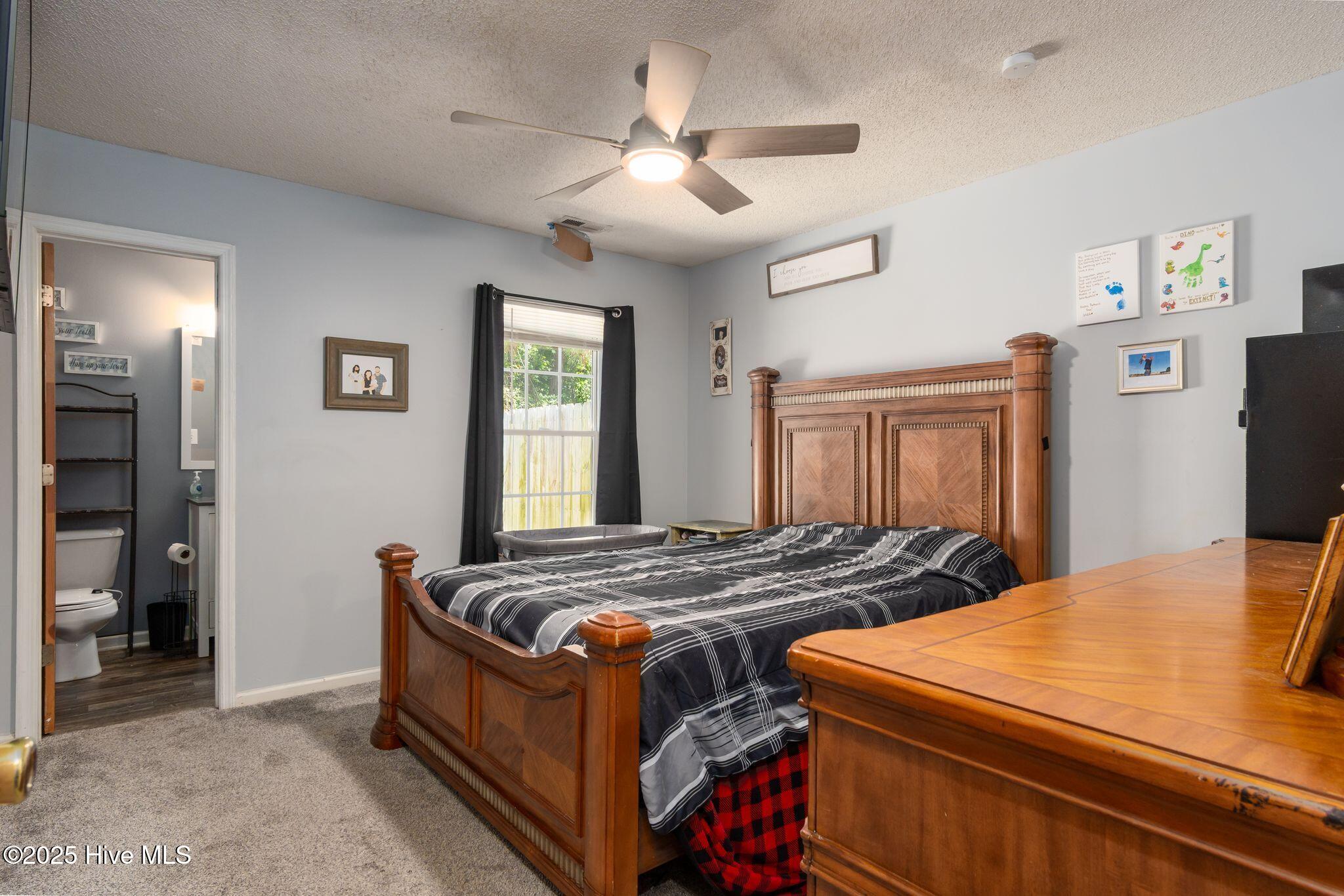 1081 W Pueblo Drive