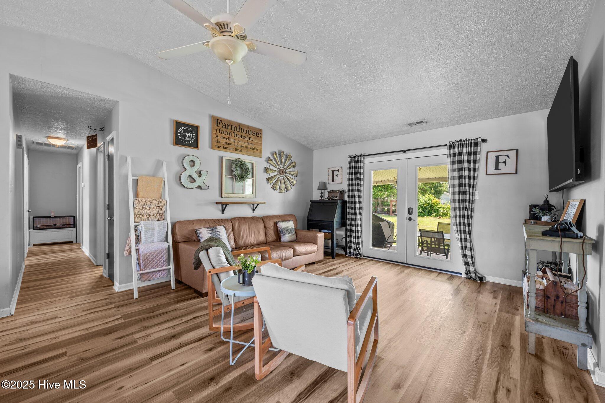 213 Ashwood Court
