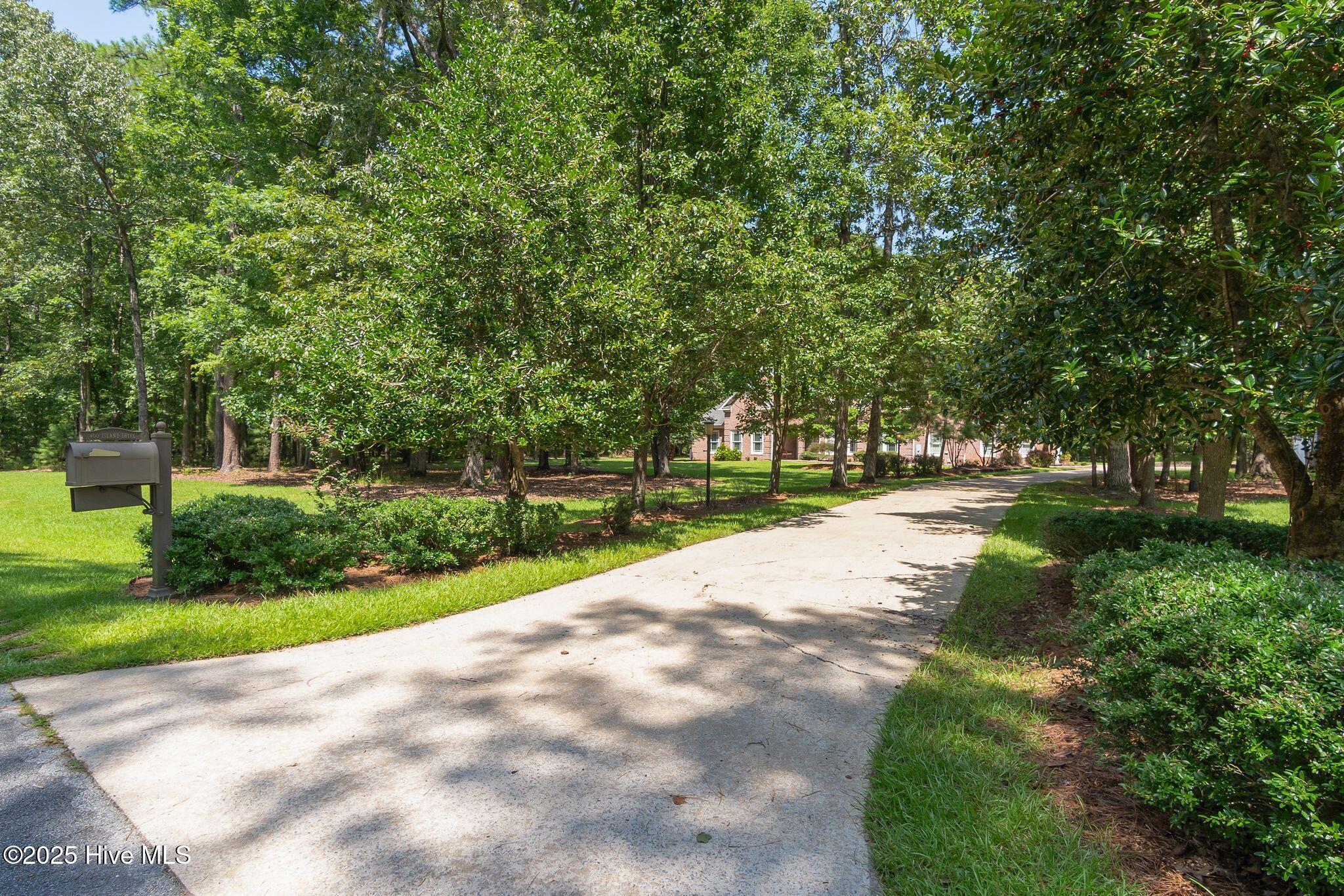 400 Island Drive