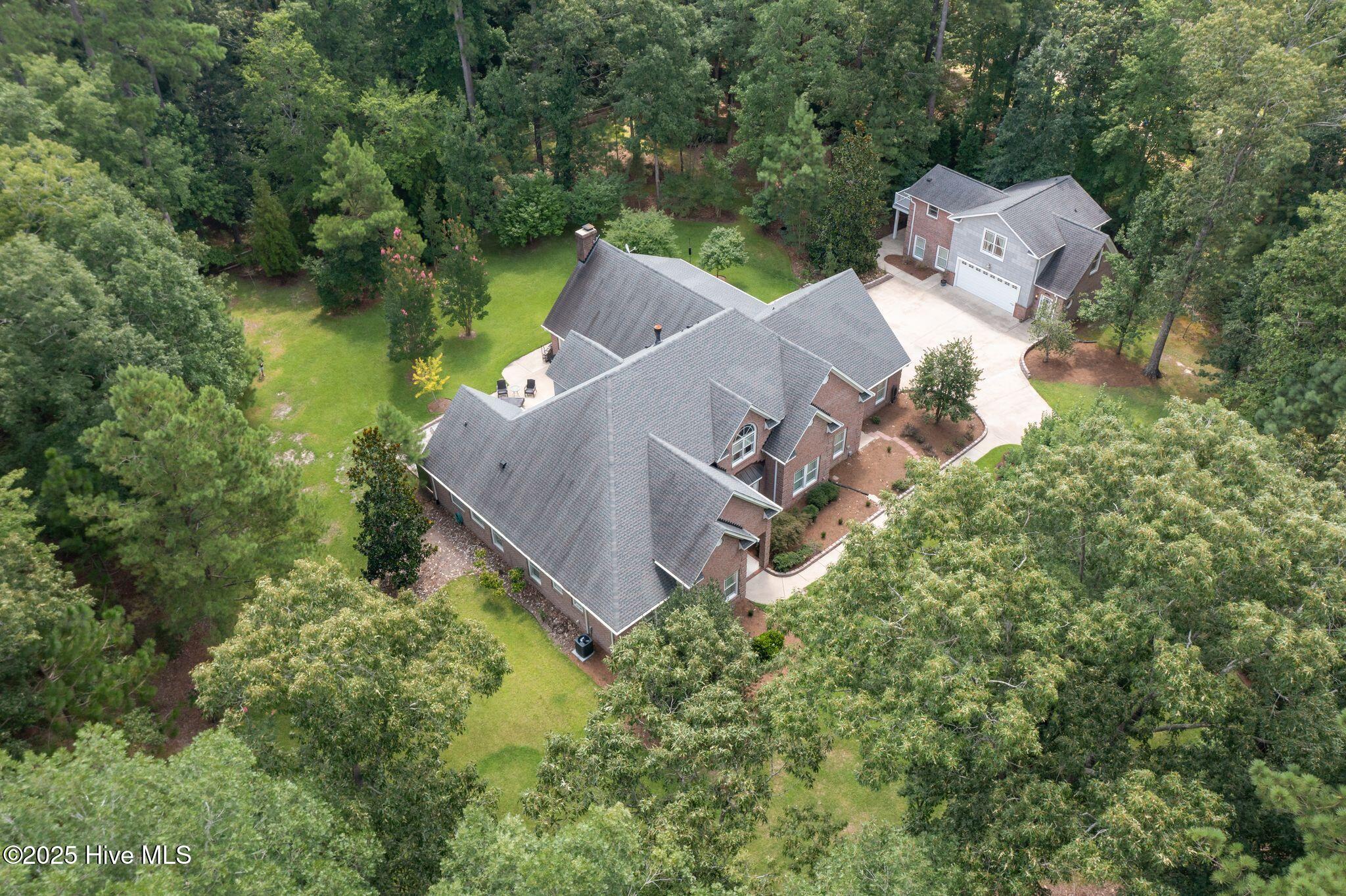 400 Island Drive