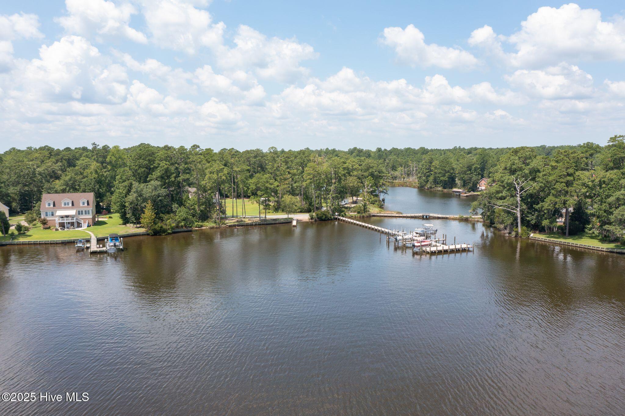 400 Island Drive