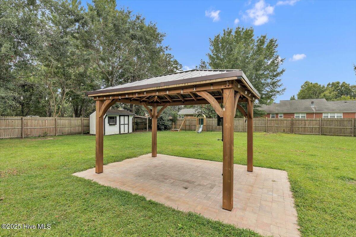 211 Fenton Place