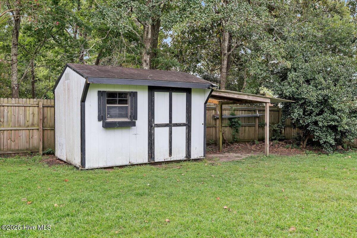 211 Fenton Place