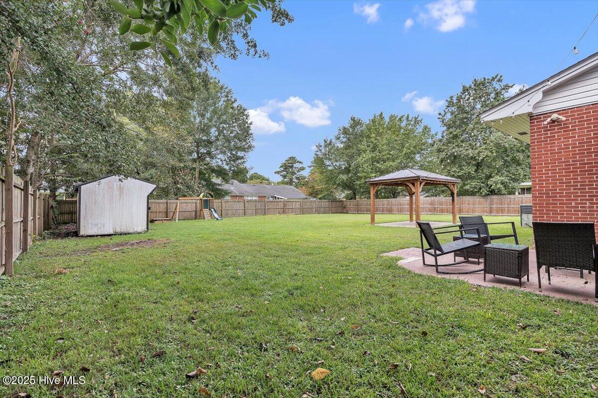 211 Fenton Place