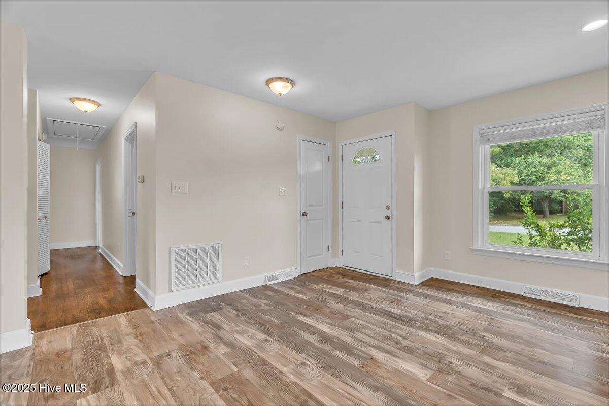 211 Fenton Place