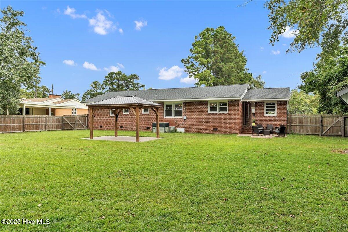 211 Fenton Place