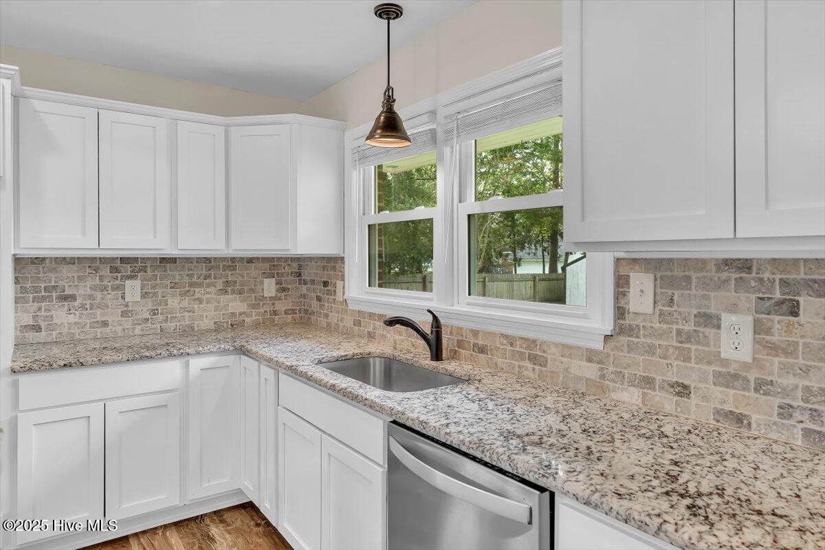 211 Fenton Place