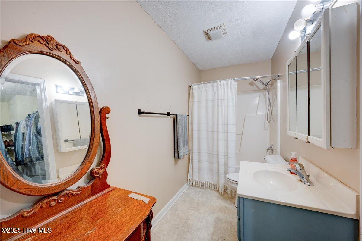 113 Sweet Bay Drive, New Bern