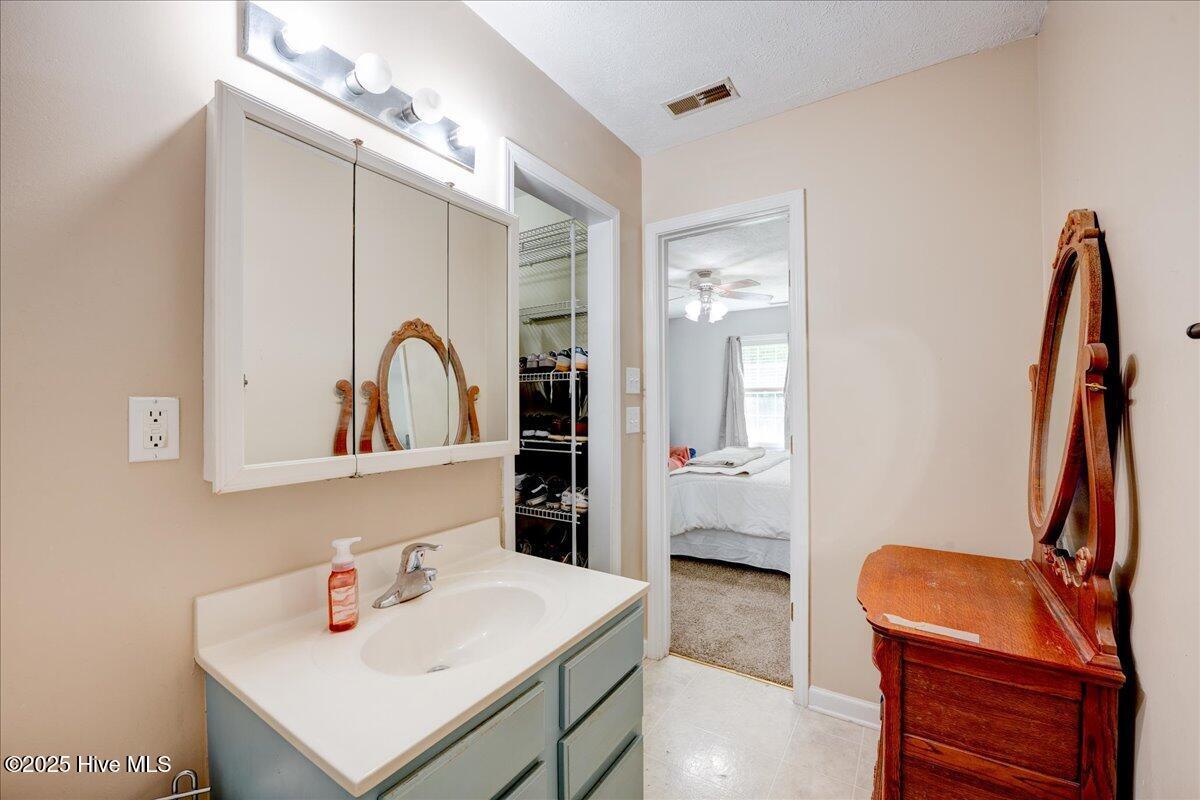113 Sweet Bay Drive, New Bern