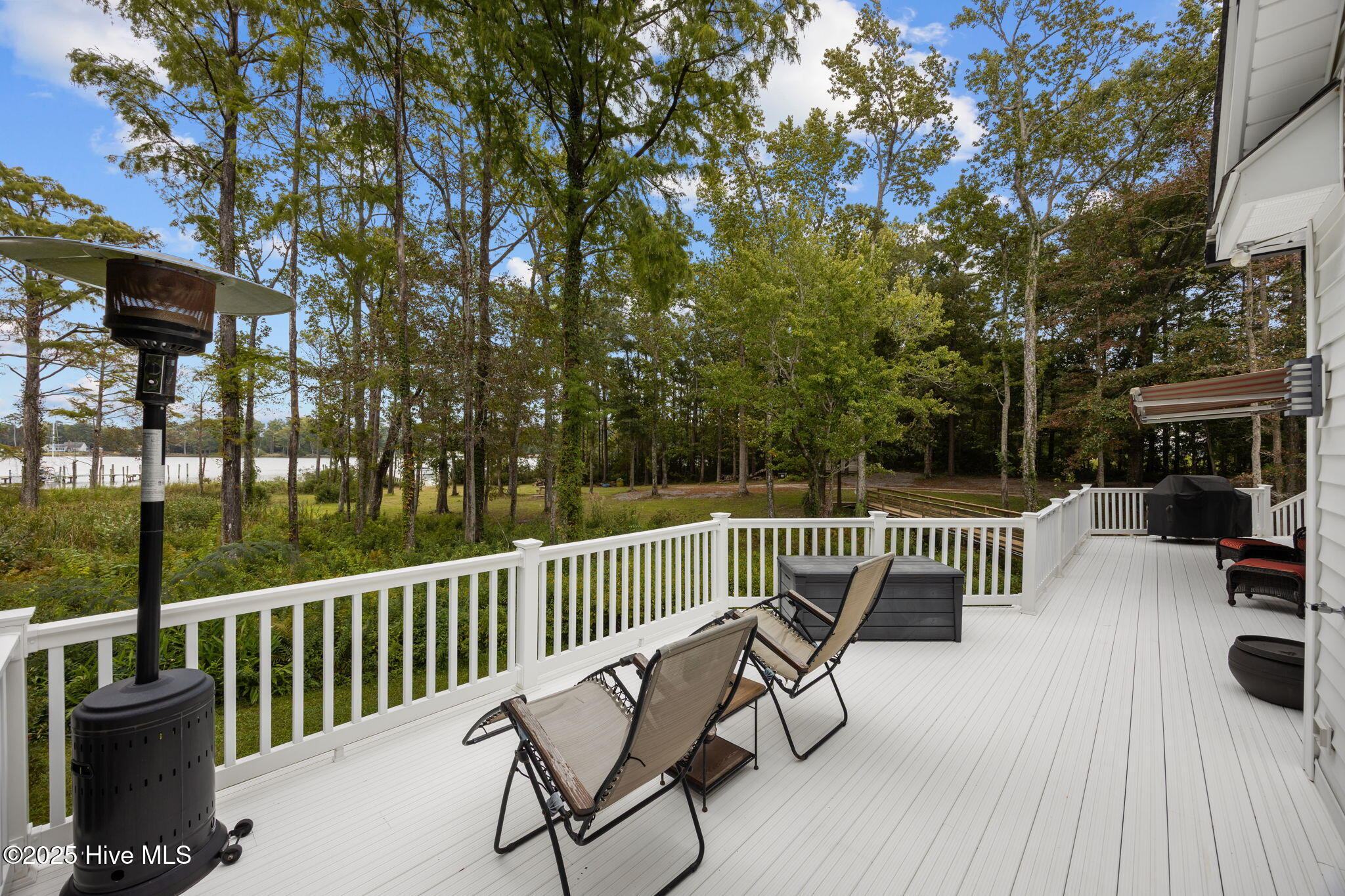 127 Spinnaker Lane