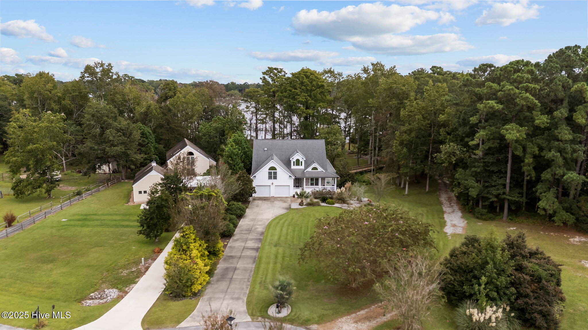 127 Spinnaker Lane