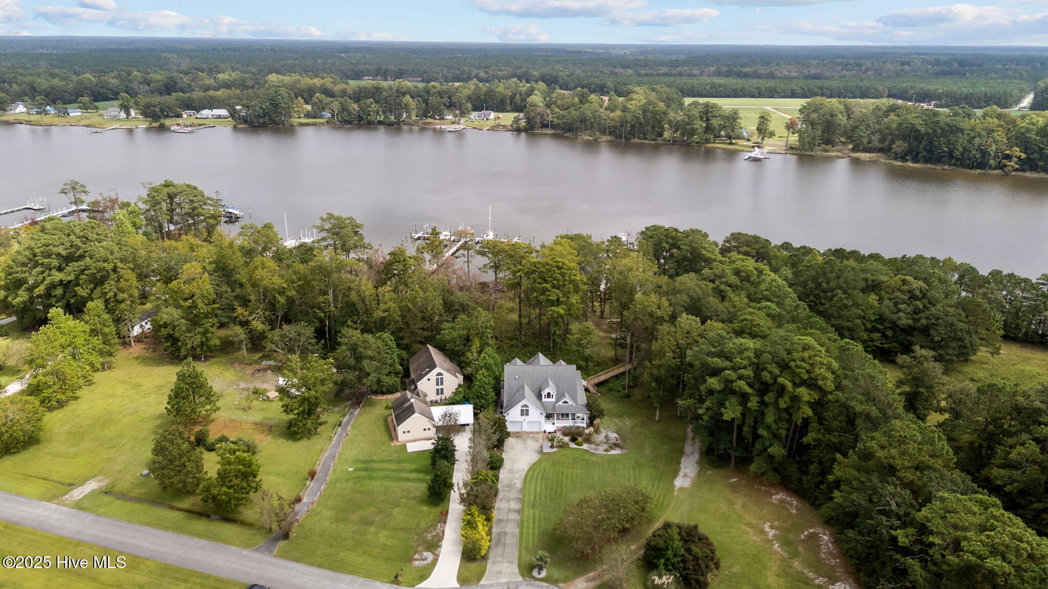 127 Spinnaker Lane