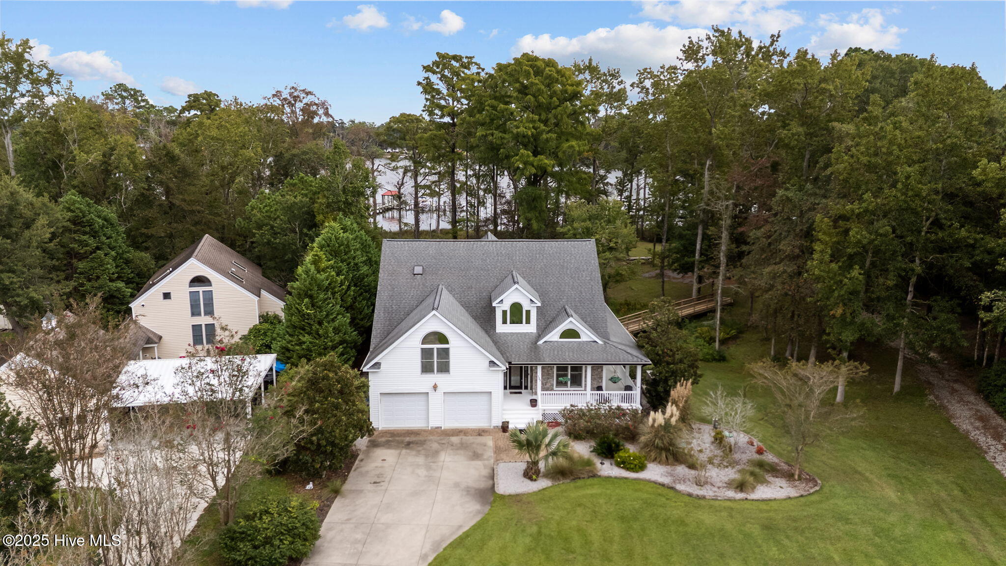 127 Spinnaker Lane