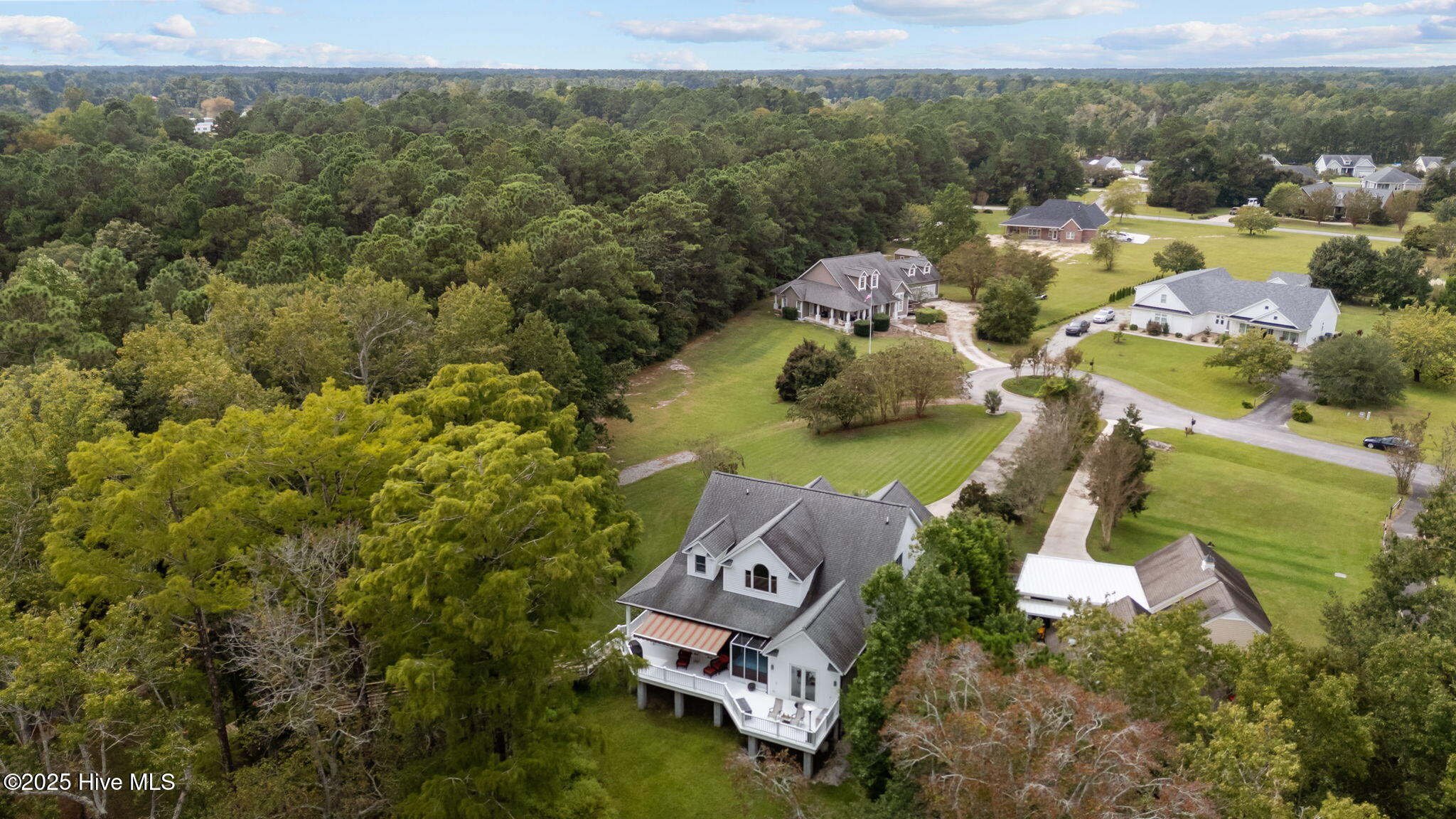 127 Spinnaker Lane