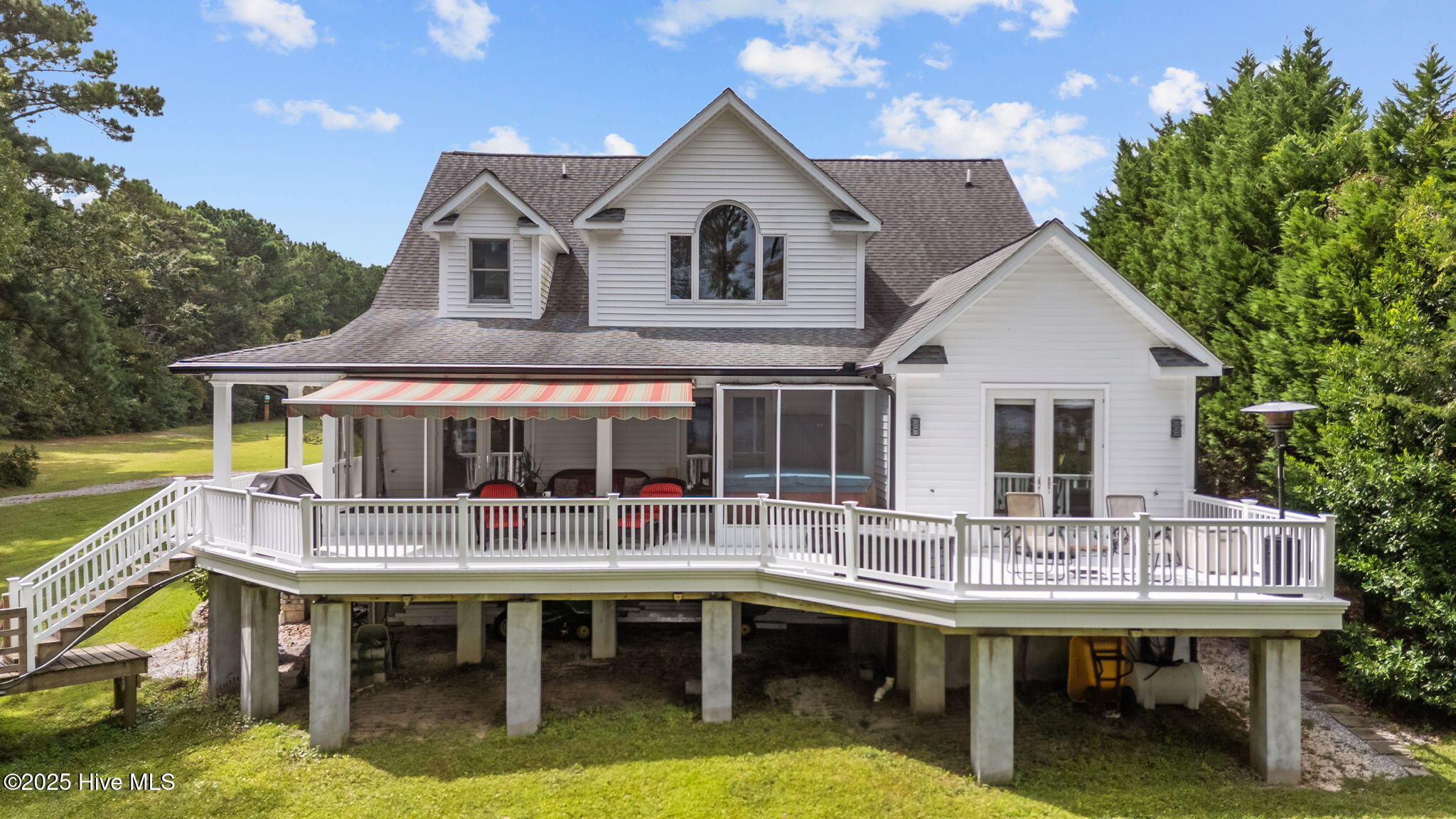 127 Spinnaker Lane