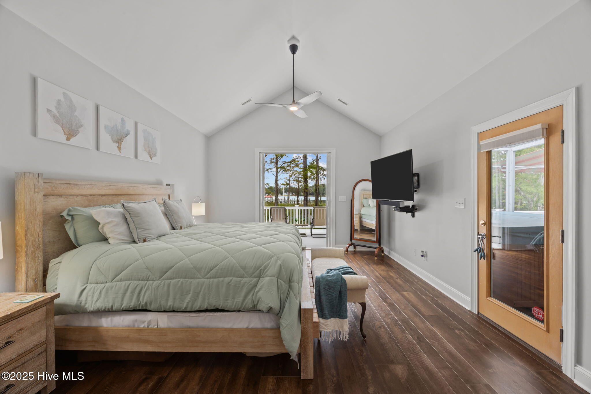 127 Spinnaker Lane