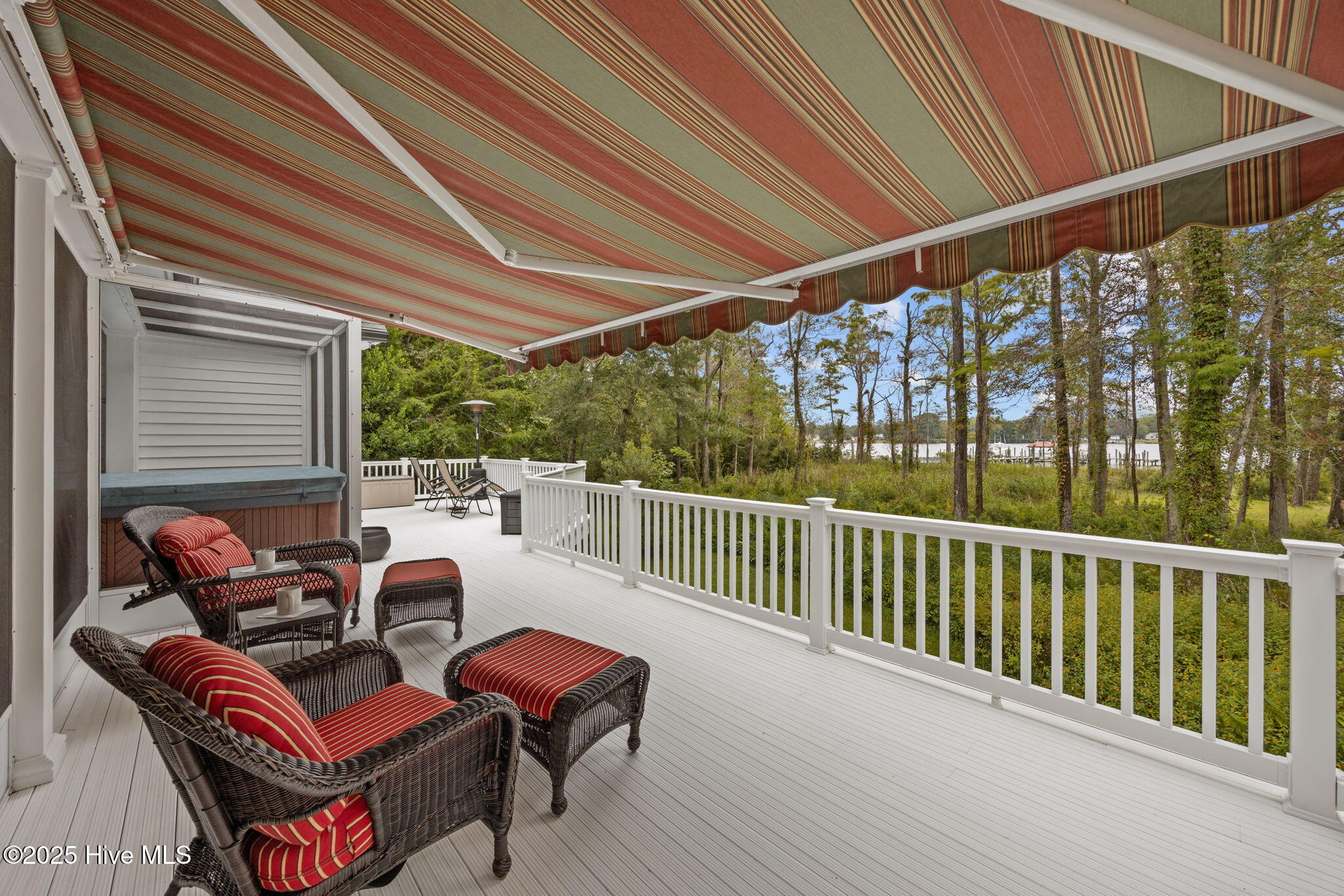 127 Spinnaker Lane