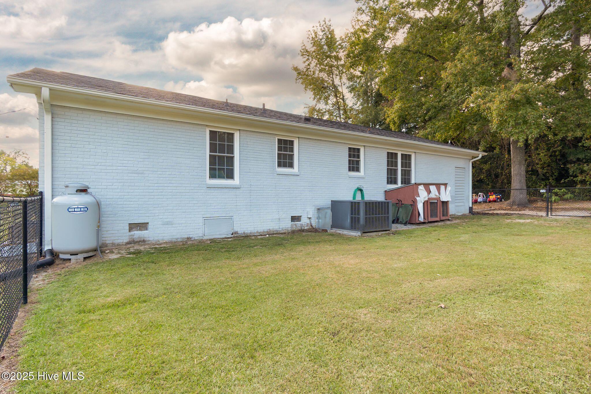 329 Mccrae Street
