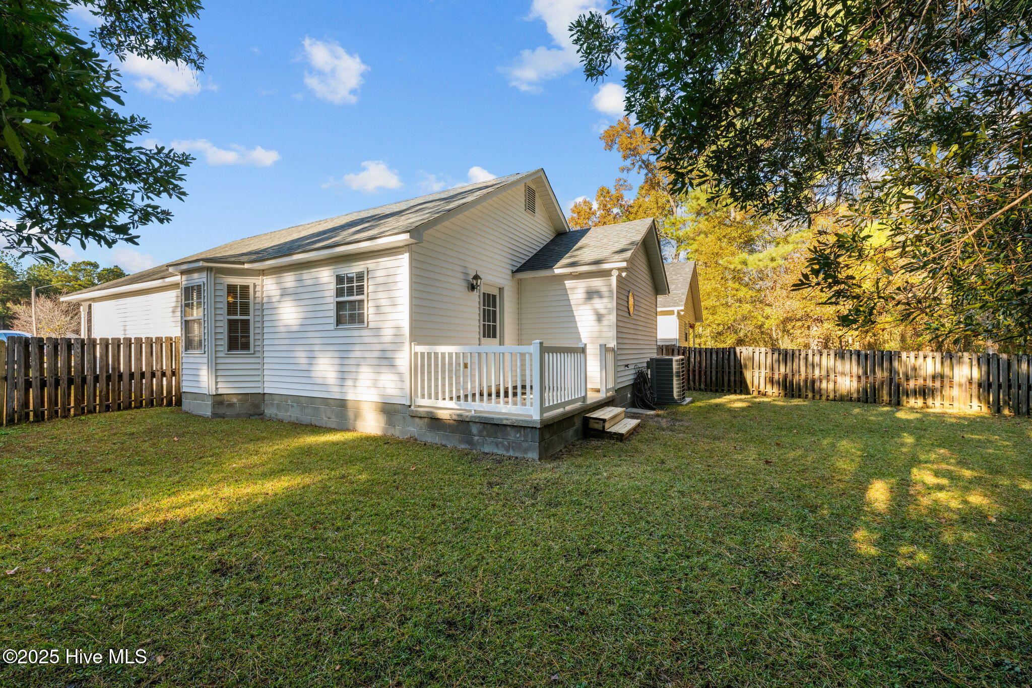 113 English Ivy Lane