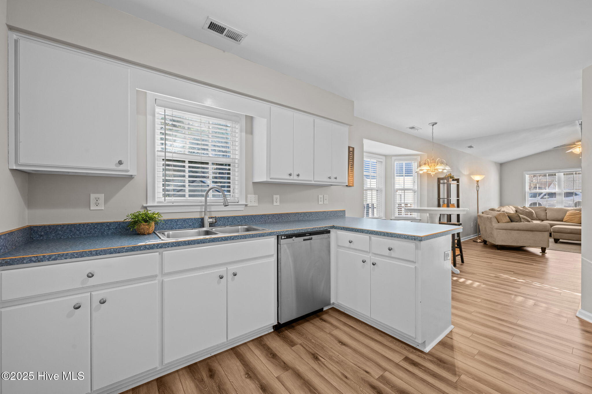 113 English Ivy Lane