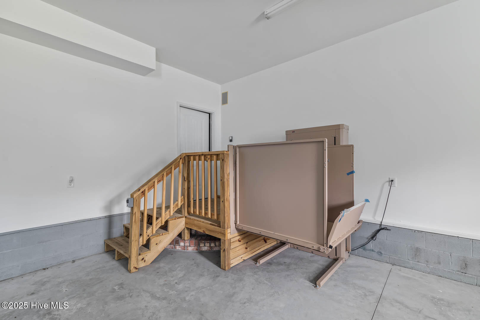 427 Candlewood Drive