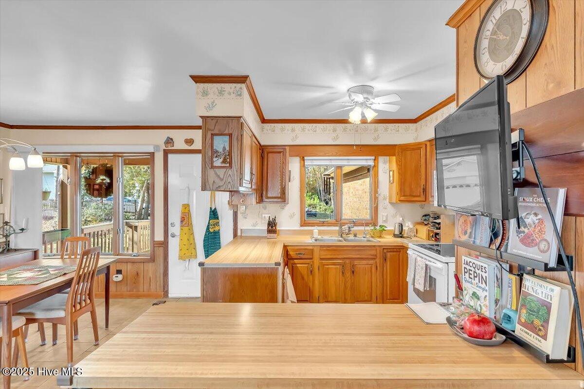 506 Hilltop Ext