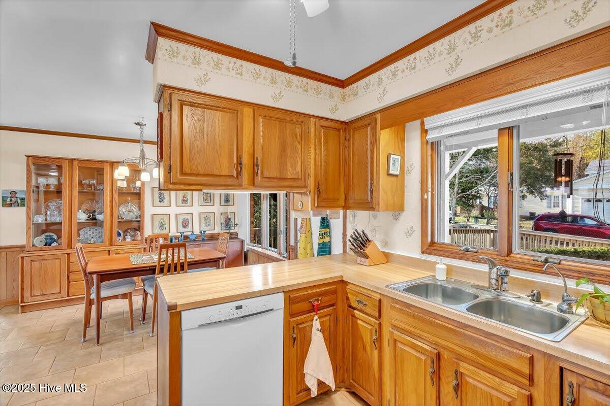 506 Hilltop Ext