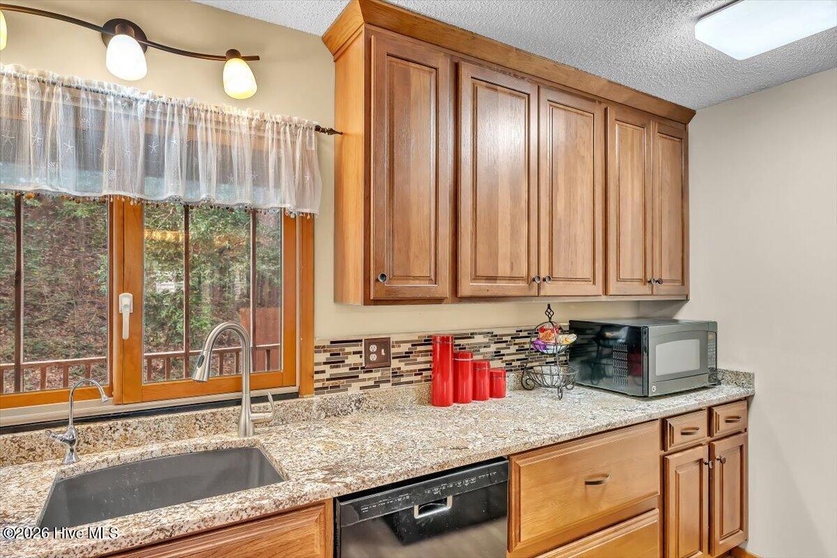 5505 Fredeen Court