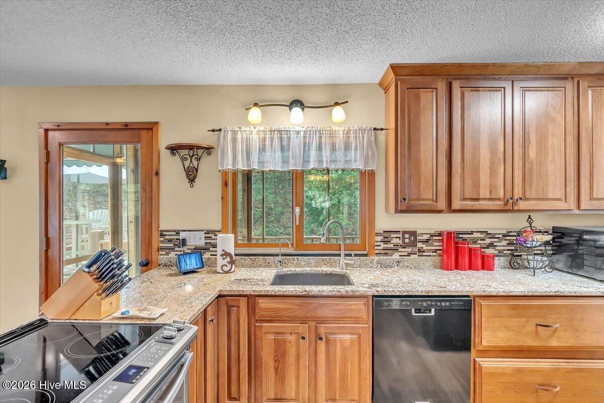5505 Fredeen Court