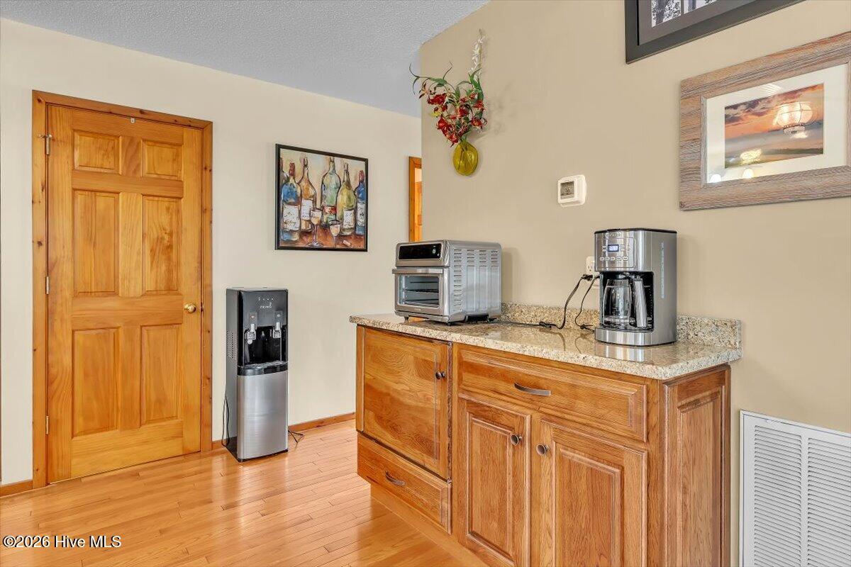5505 Fredeen Court