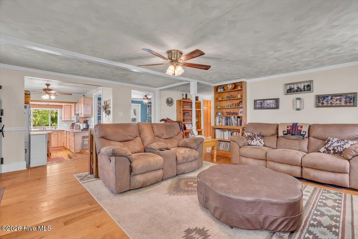 330 Lake Road