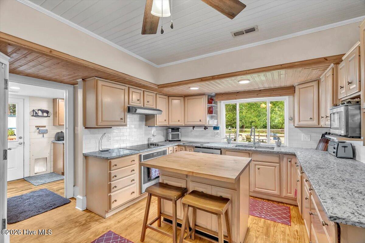 330 Lake Road