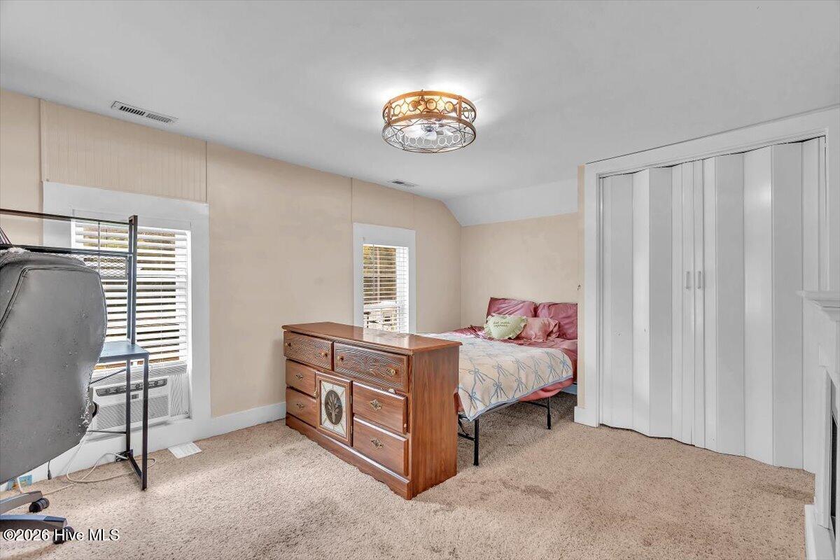 330 Lake Road