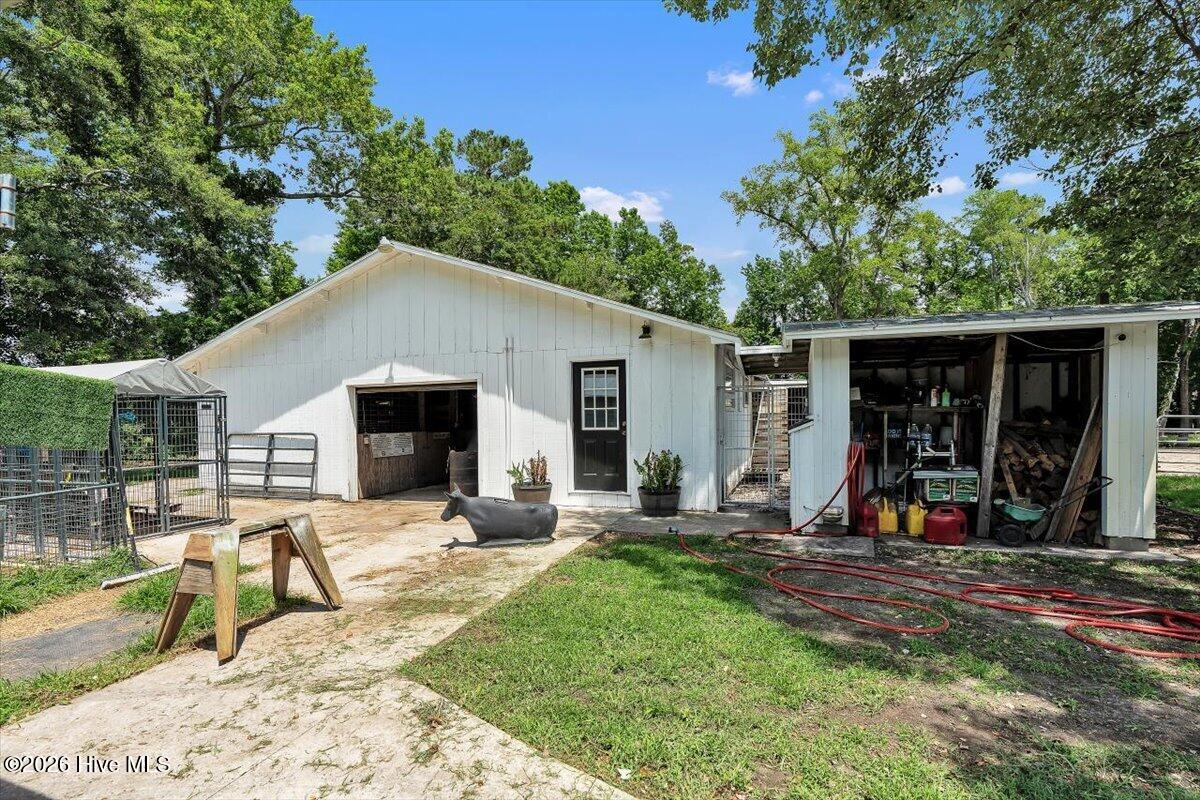 330 Lake Road