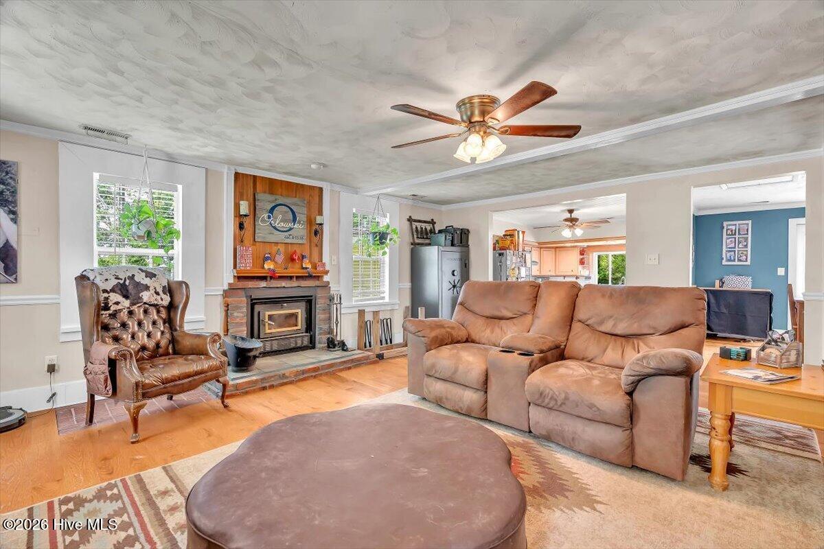 330 Lake Road
