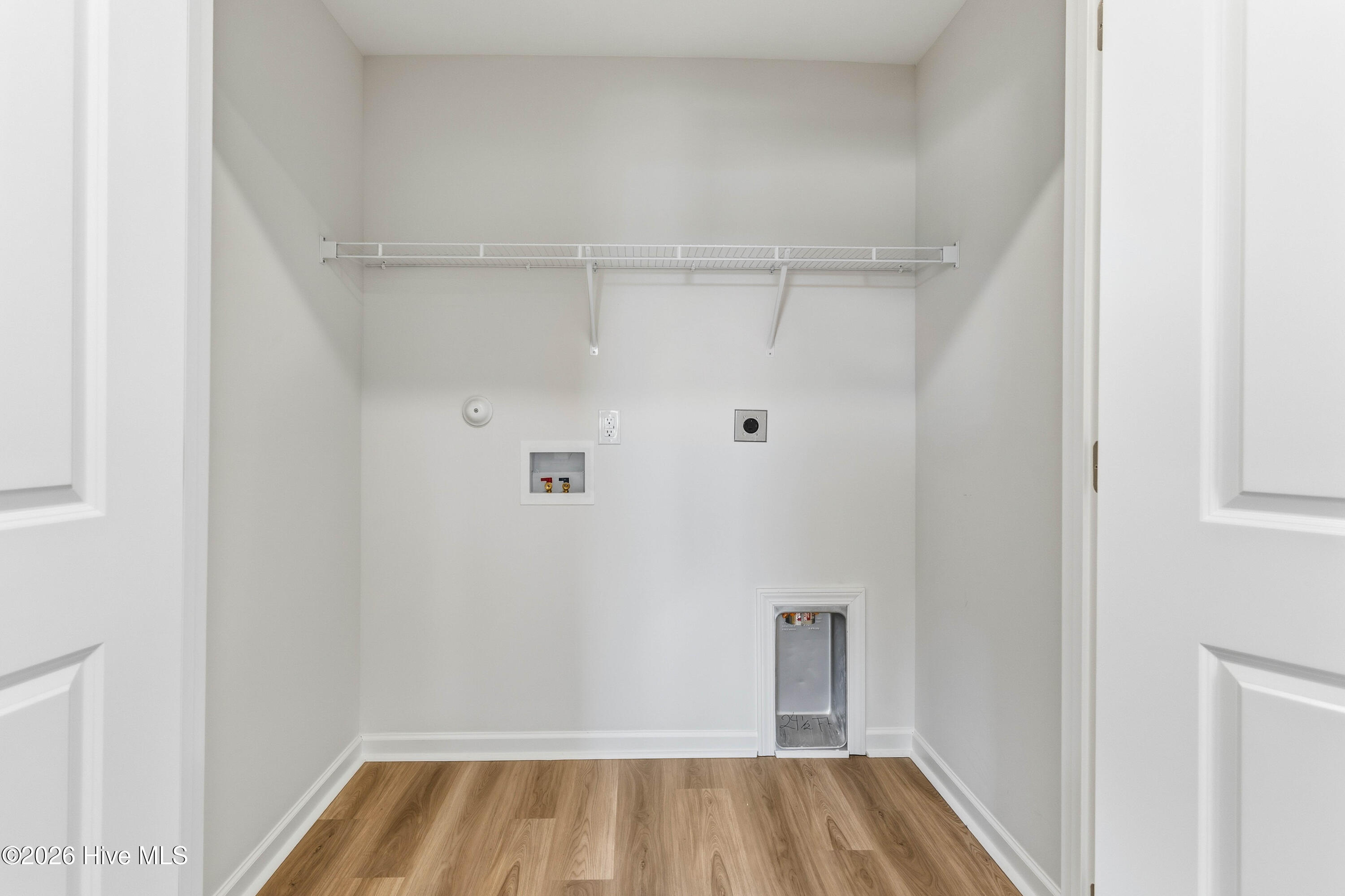40 W Pioneer Way 126