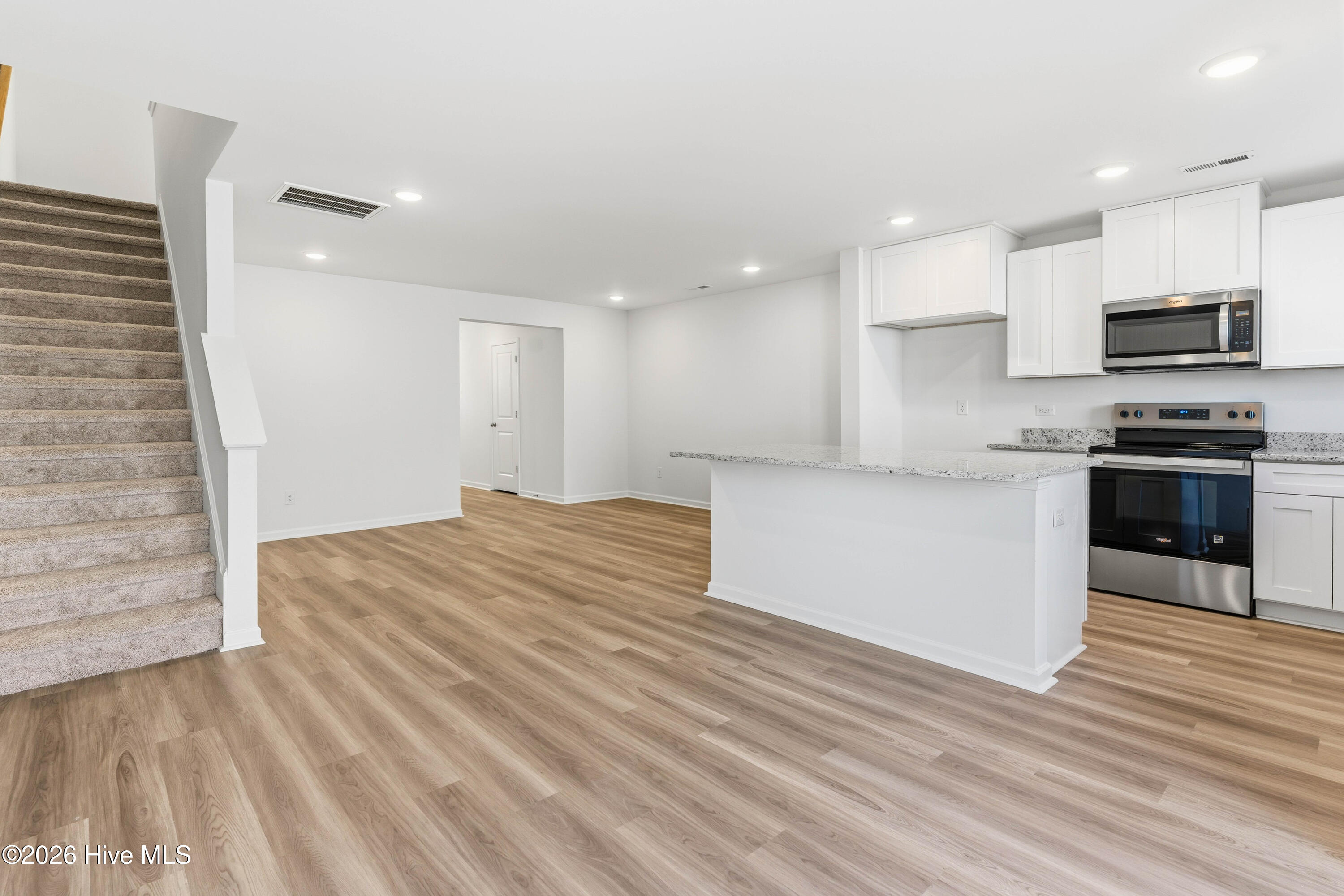 40 W Pioneer Way 126