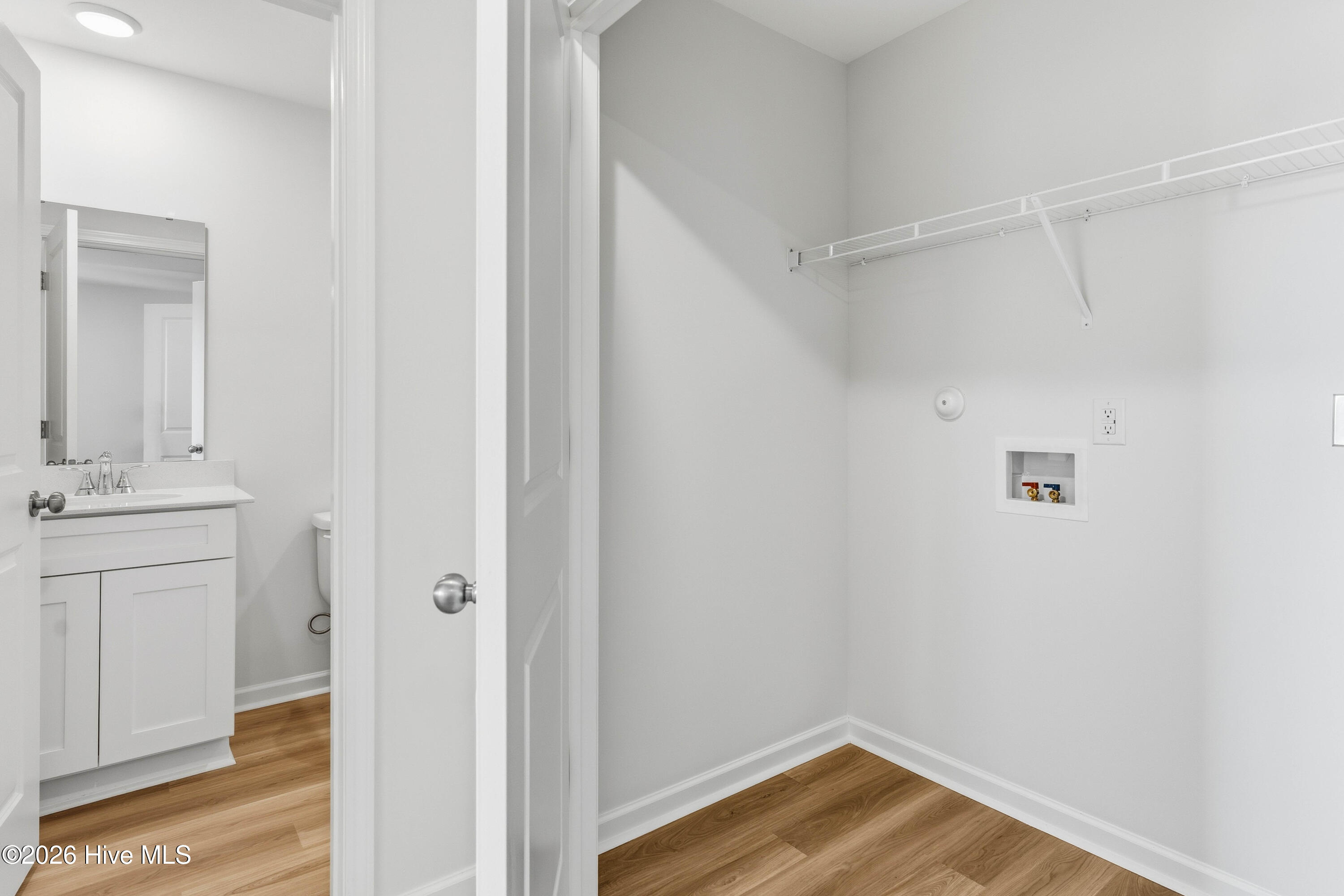 40 W Pioneer Way 126